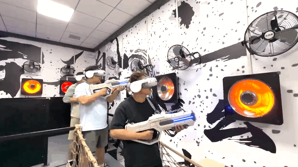 XR电影屋设备展示4