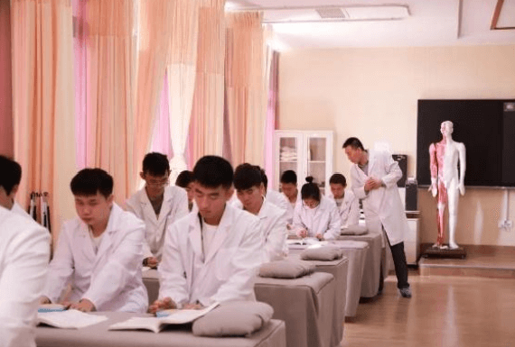 AI推拿技法实训